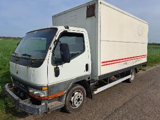 Schade scooter Mitsubishi Canter 3.0 did 2006/9