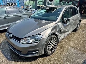 škoda strojů Volkswagen Golf 1.6 TDI 2014/11